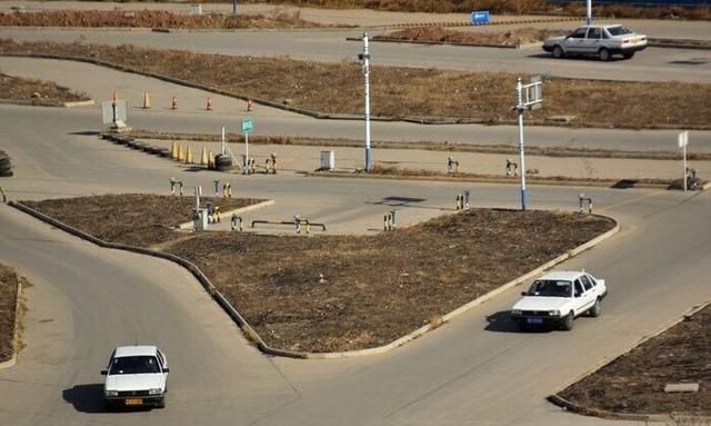 开车基本步骤，刚拿本新手开车，大概需要多久才能开熟练呢？以及有没有好的练车方法？图5