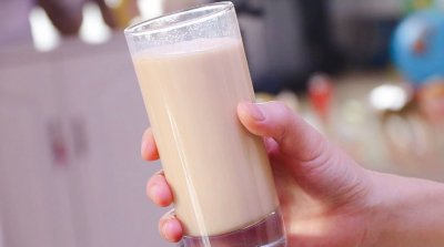 ​焦糖奶茶的做法简单好吃（教你焦糖奶茶的简单做法，我家三天两头喝，奶香味足