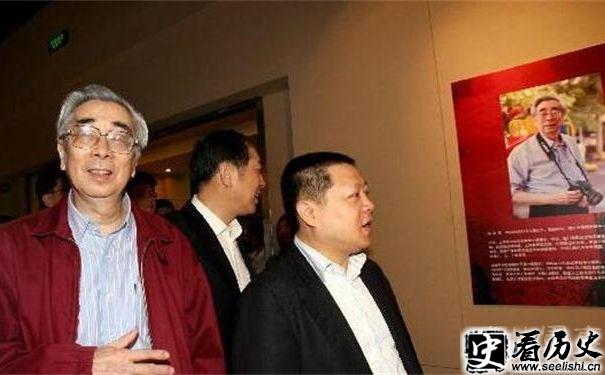 周海婴参观照片