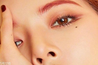 ​为什么会脱妆 怎样化妆不容易脱妆