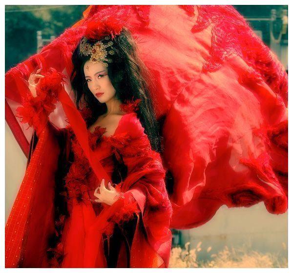 《仙剑》最美七大女配，万玉枝美艳、而她惊为天人，你更喜欢谁