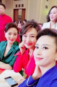 ​《六姊妹》：温情年代剧重现亲情真谛与女性坚韧